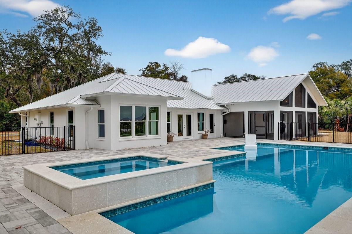 Image 3 of 68 For 720 Pringle Road