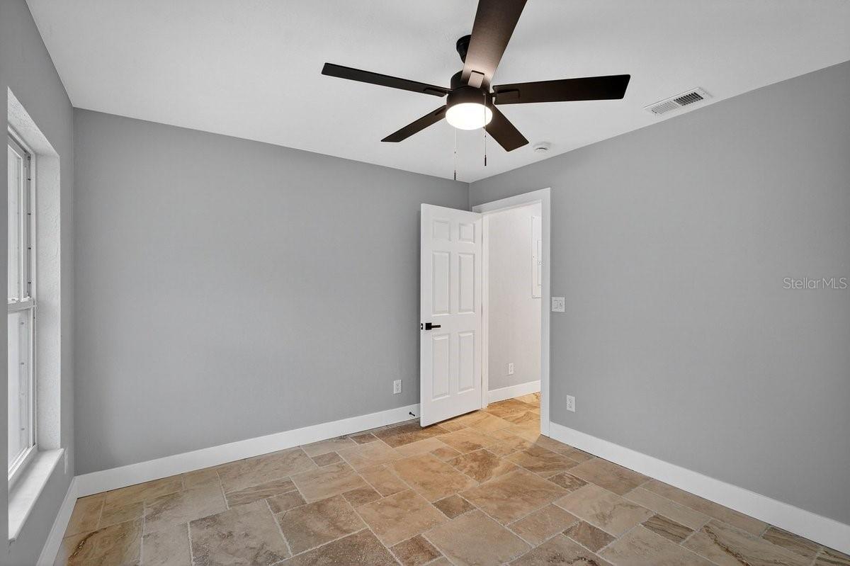 Image 40 of 68 For 720 Pringle Road