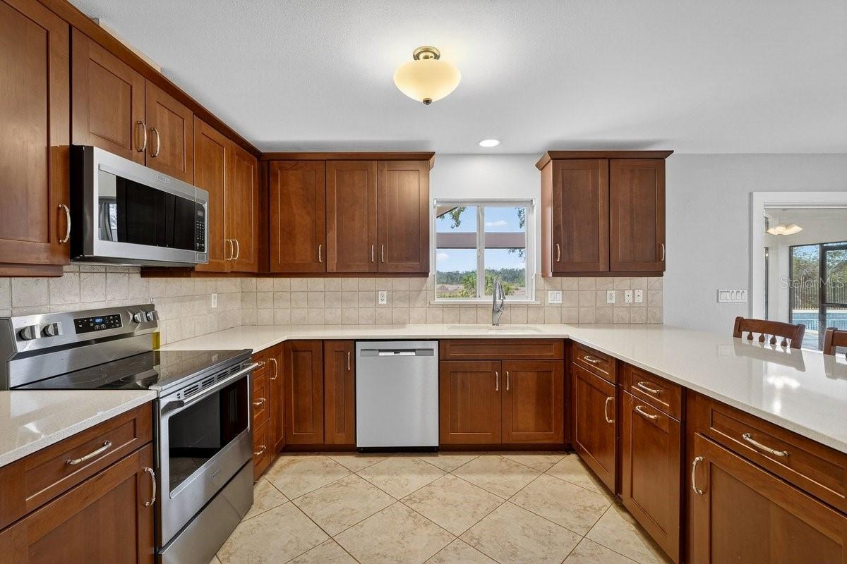 Image 45 of 68 For 720 Pringle Road