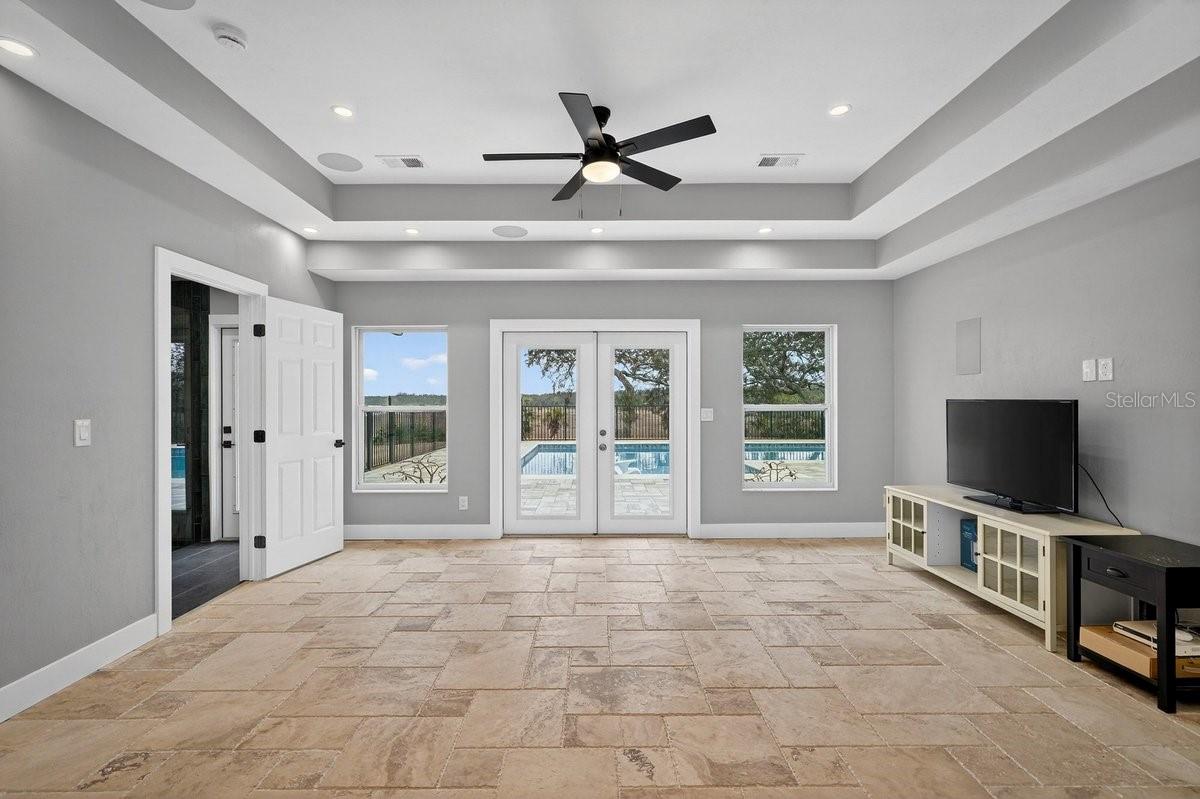 Image 6 of 68 For 720 Pringle Road