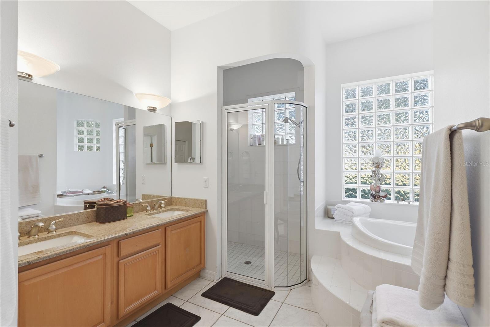 Image 20 of 49 For 6197 Lake Winona Road