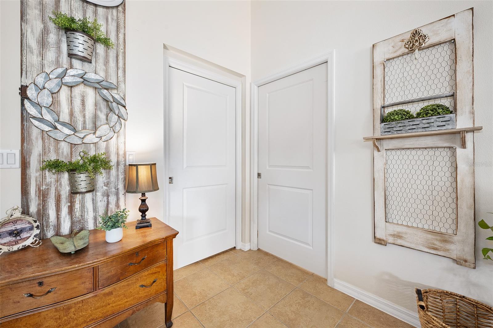 Image 21 of 63 For 372 Chelsea Place Avenue