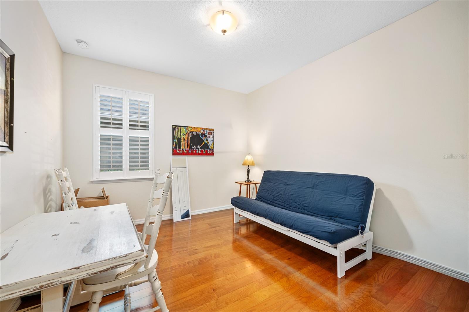 Image 30 of 63 For 372 Chelsea Place Avenue