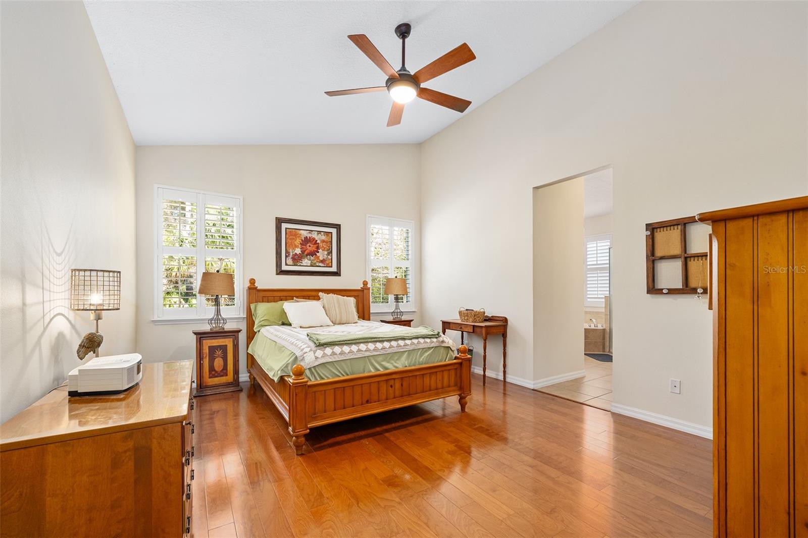 Image 36 of 63 For 372 Chelsea Place Avenue