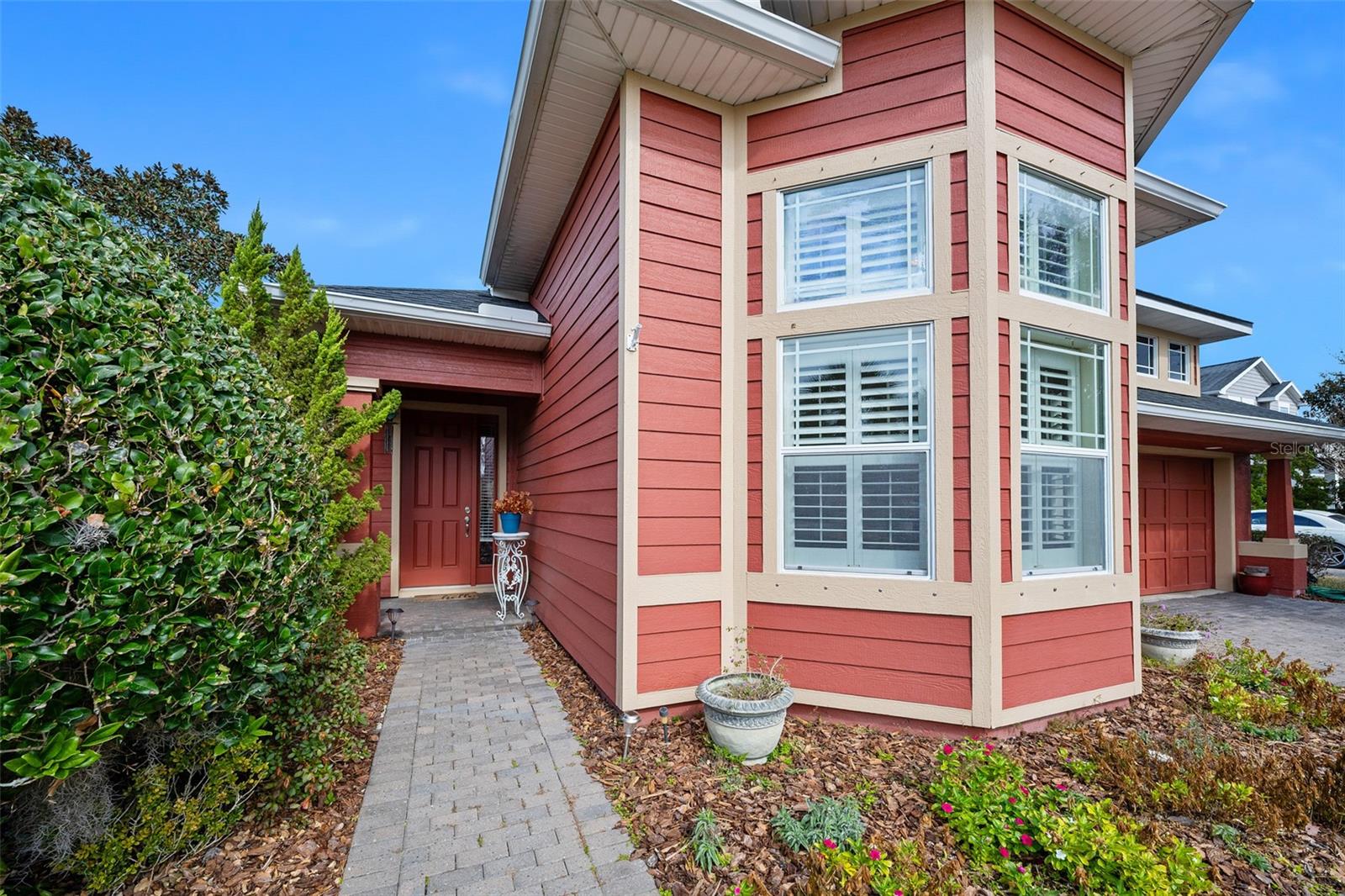 Image 5 of 63 For 372 Chelsea Place Avenue