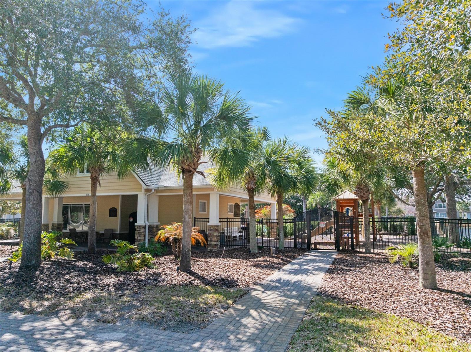 Image 56 of 63 For 372 Chelsea Place Avenue