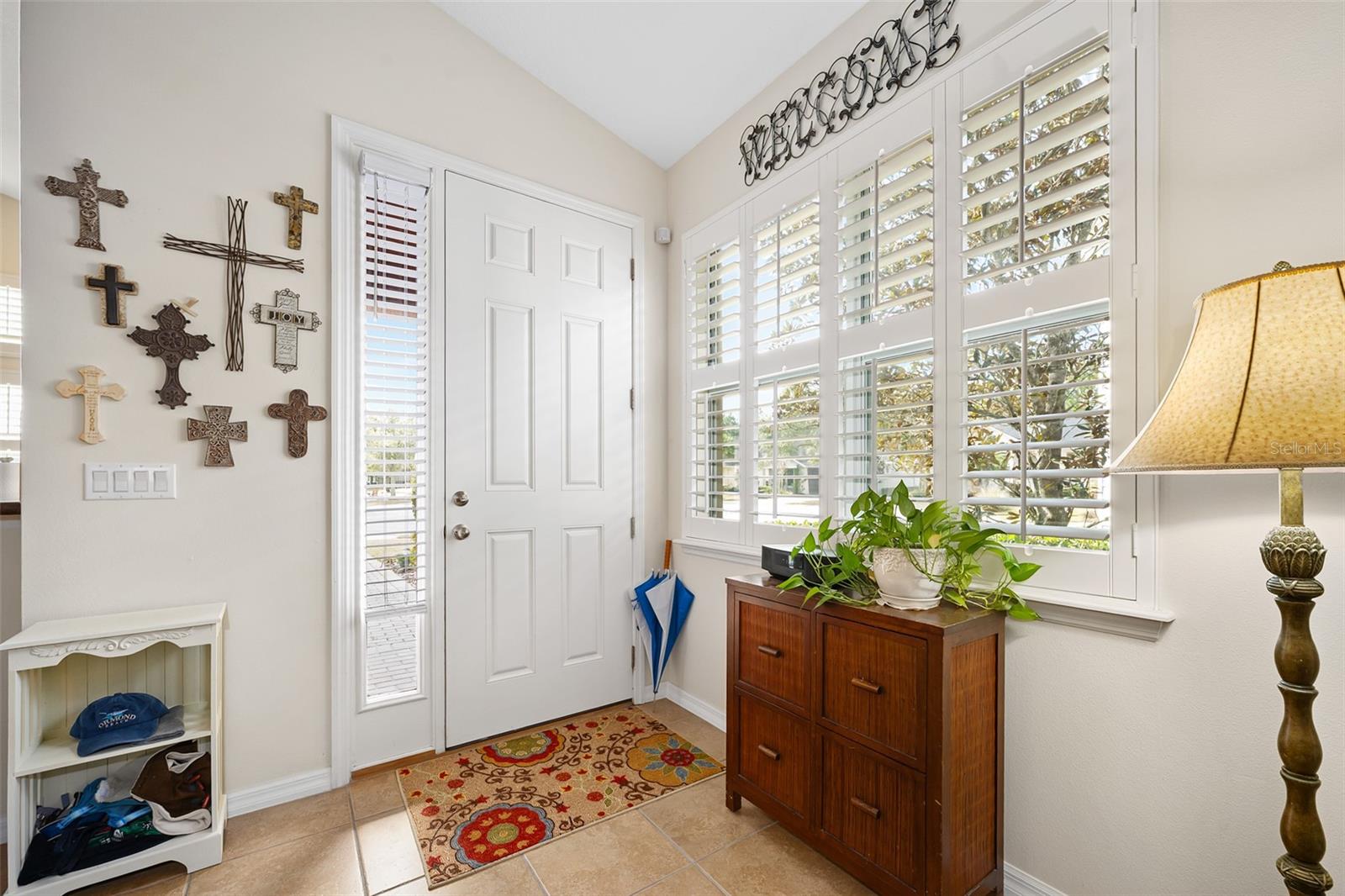 Image 7 of 63 For 372 Chelsea Place Avenue