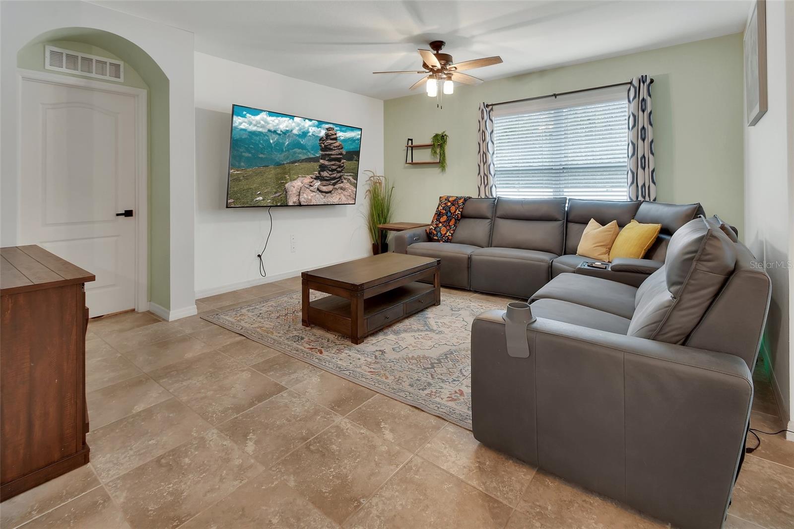 Image 2 of 41 For 166 Rip Cord Lane