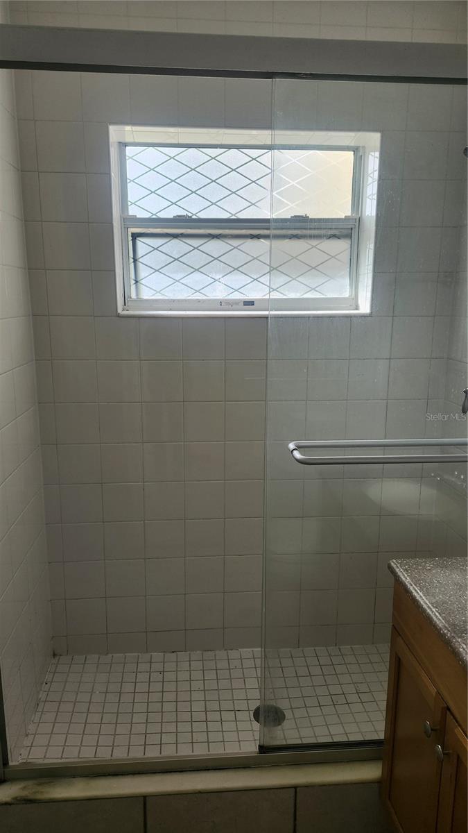 Image 14 of 19 For 1472 Normandy Boulevard