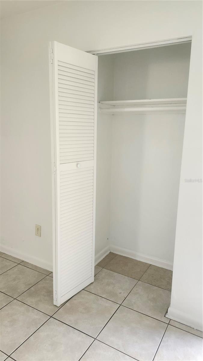 Image 15 of 19 For 1472 Normandy Boulevard