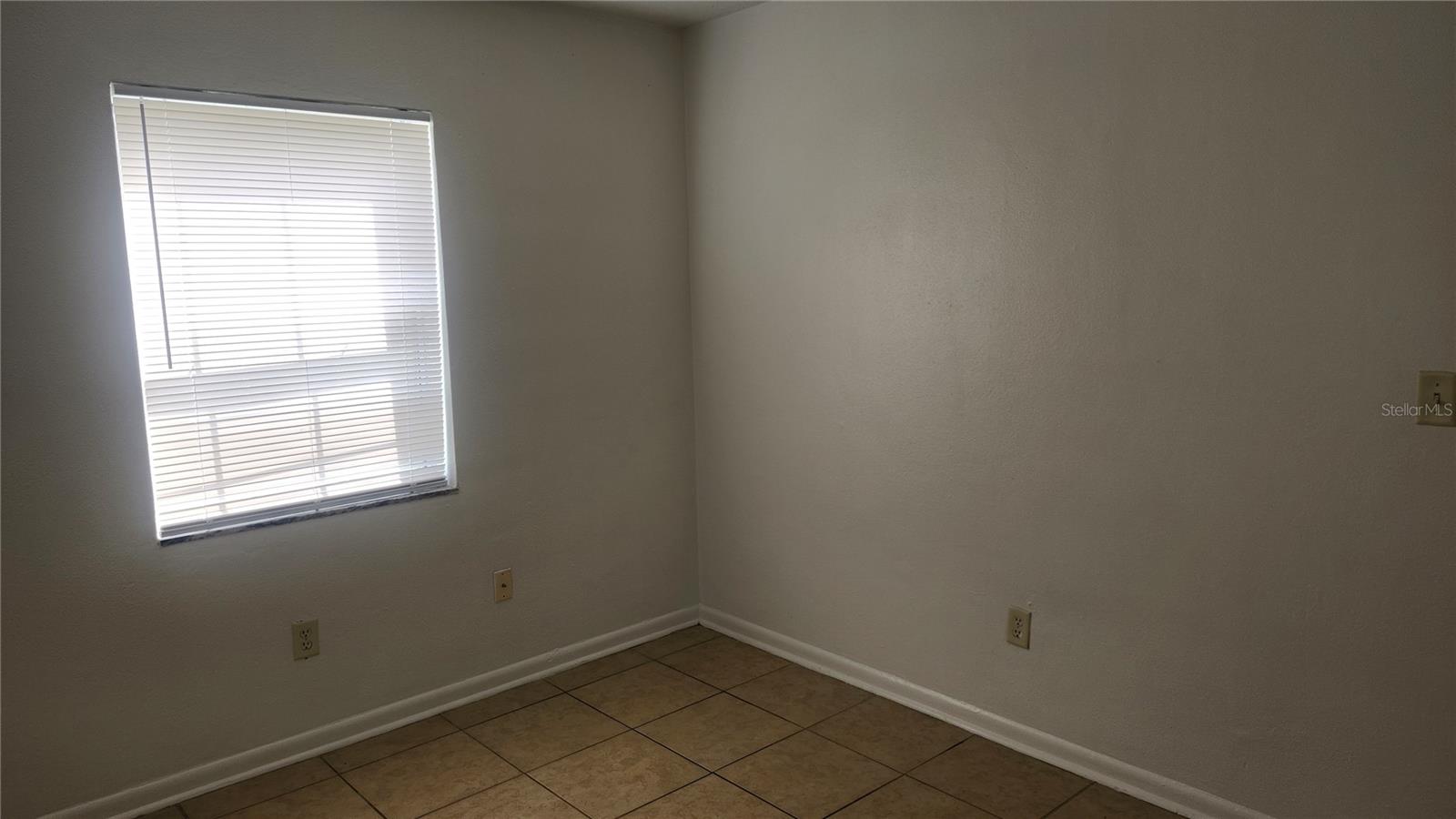 Image 8 of 19 For 1472 Normandy Boulevard