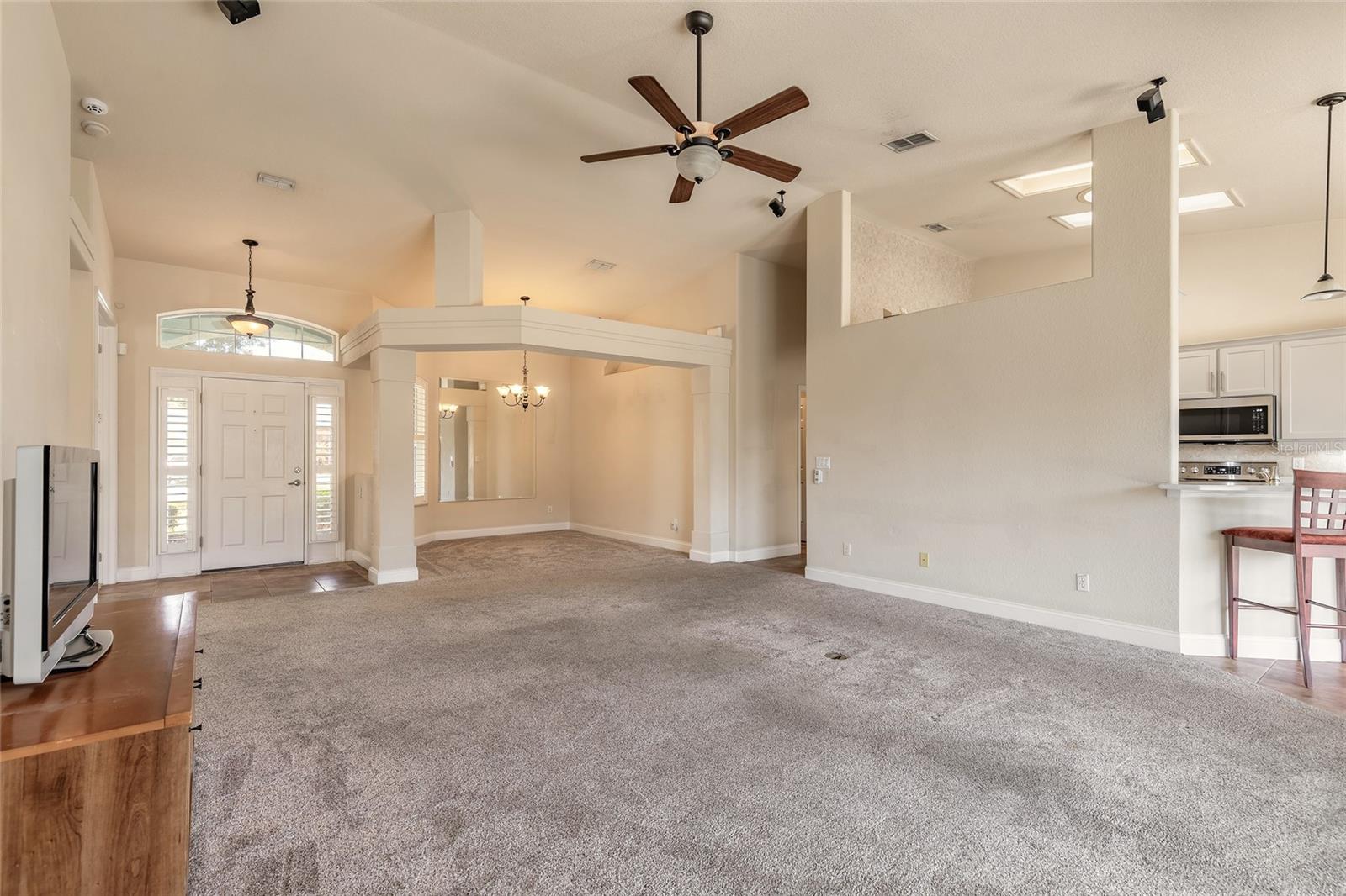 Image 10 of 59 For 516 Nature Creek Lane