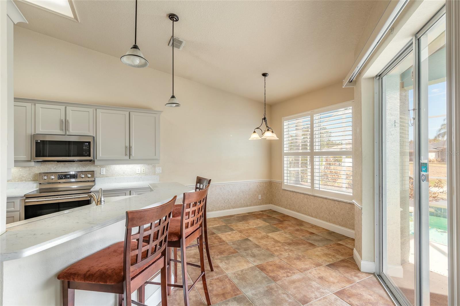 Image 13 of 59 For 516 Nature Creek Lane