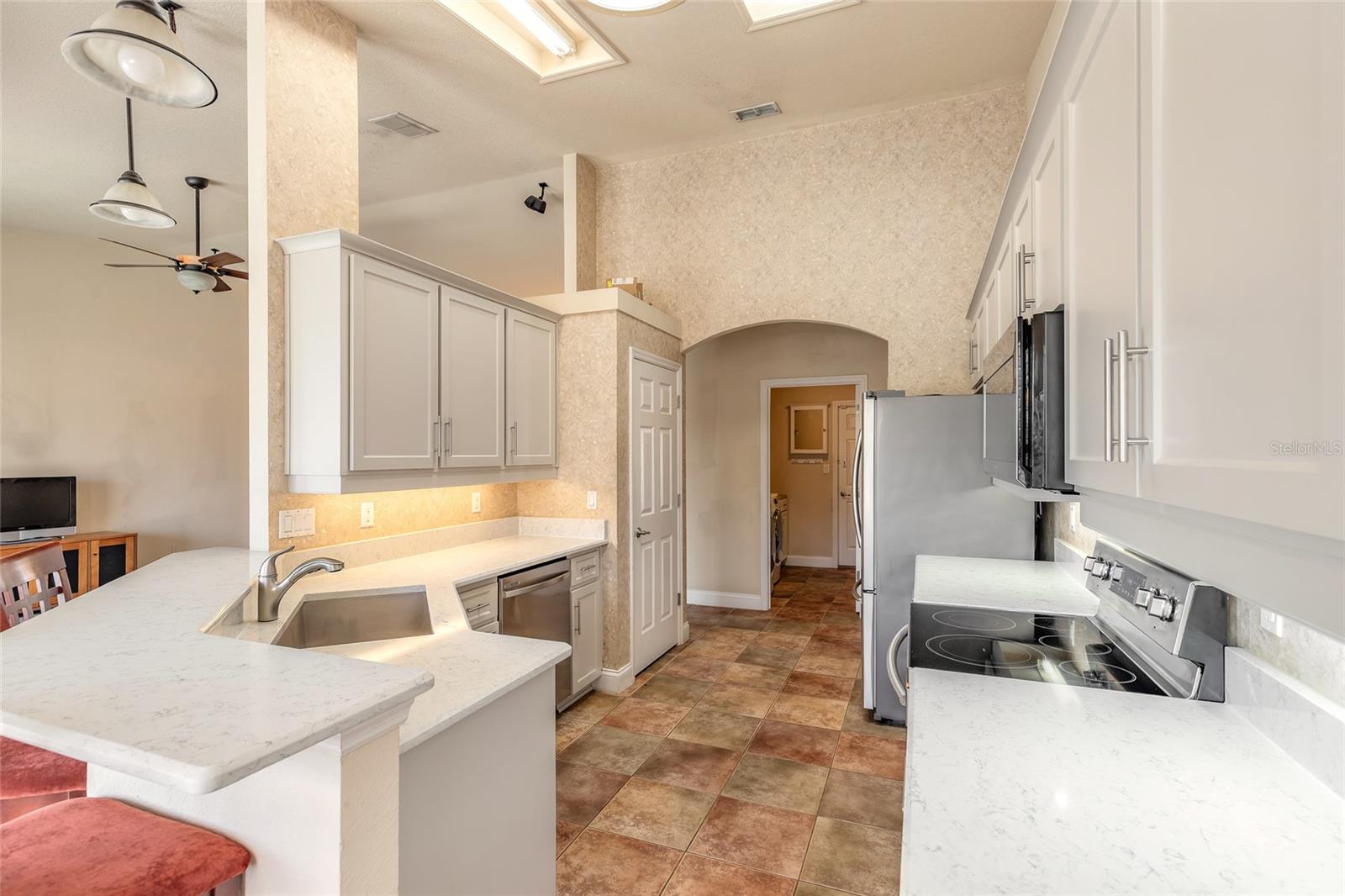 Image 15 of 59 For 516 Nature Creek Lane