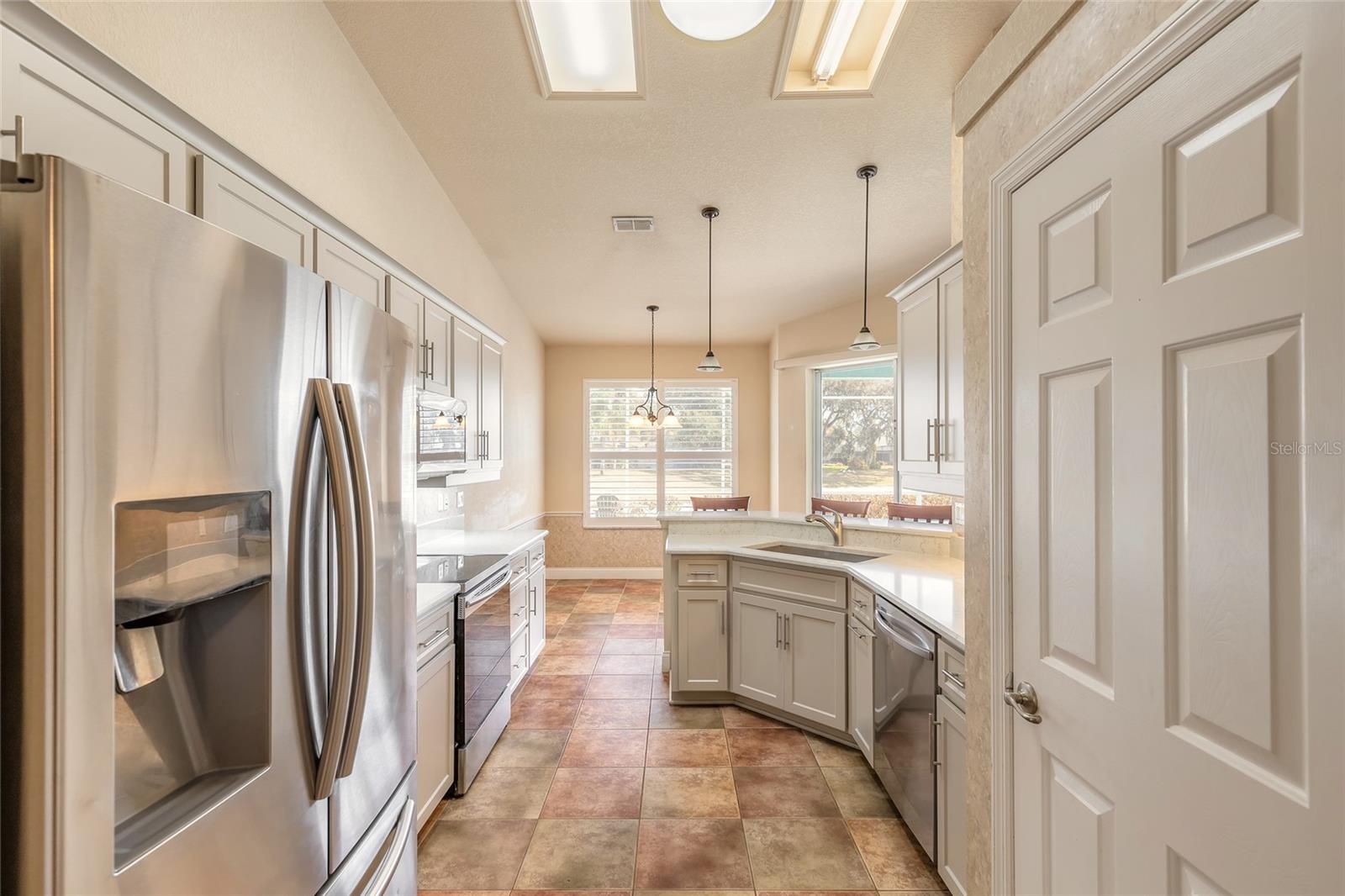 Image 16 of 59 For 516 Nature Creek Lane