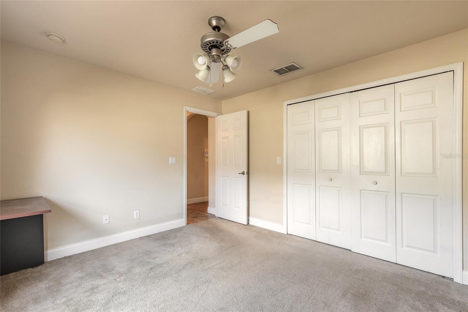 Image 28 of 59 For 516 Nature Creek Lane