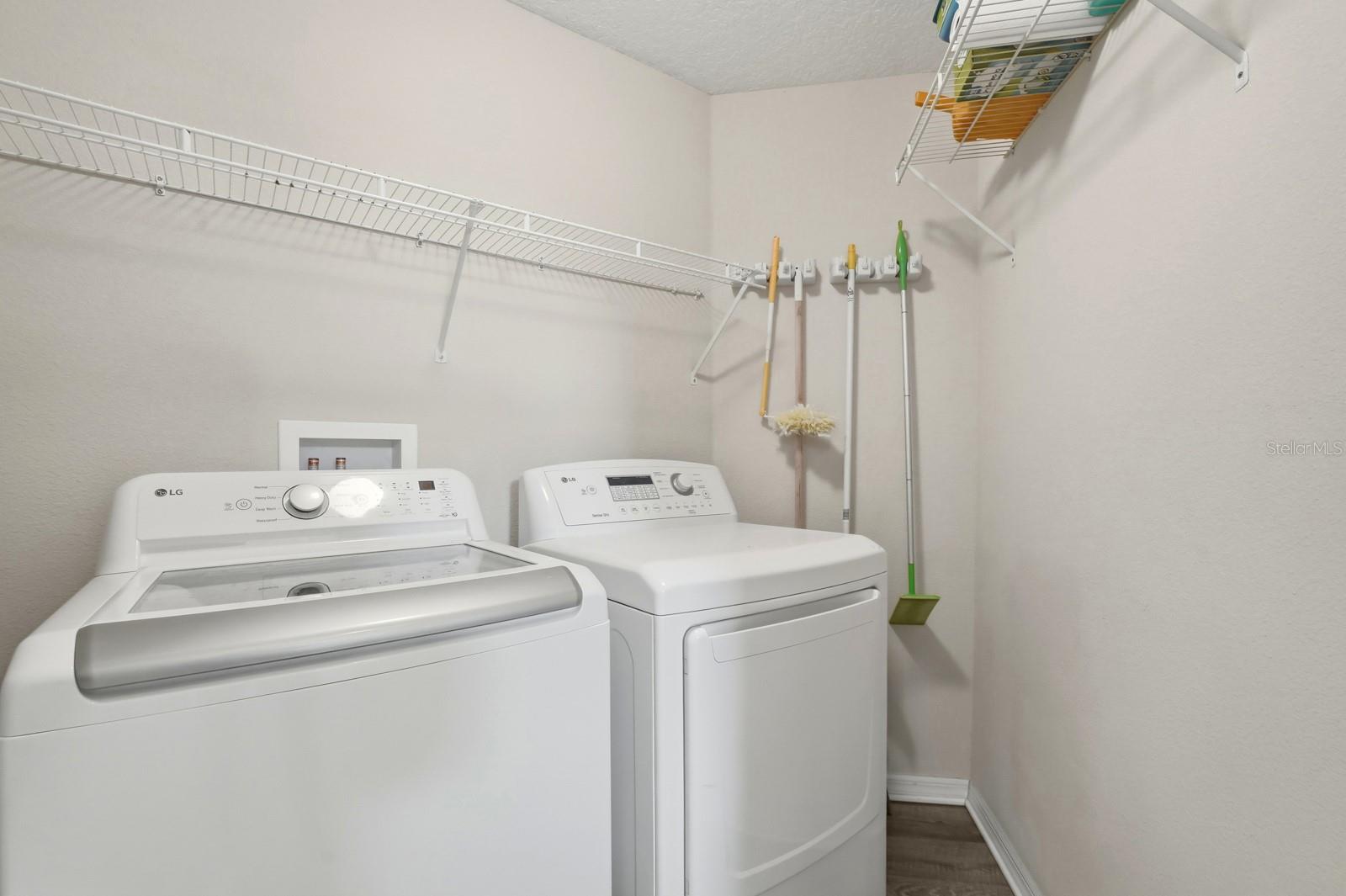 Image 24 of 49 For 5 Royale Lane