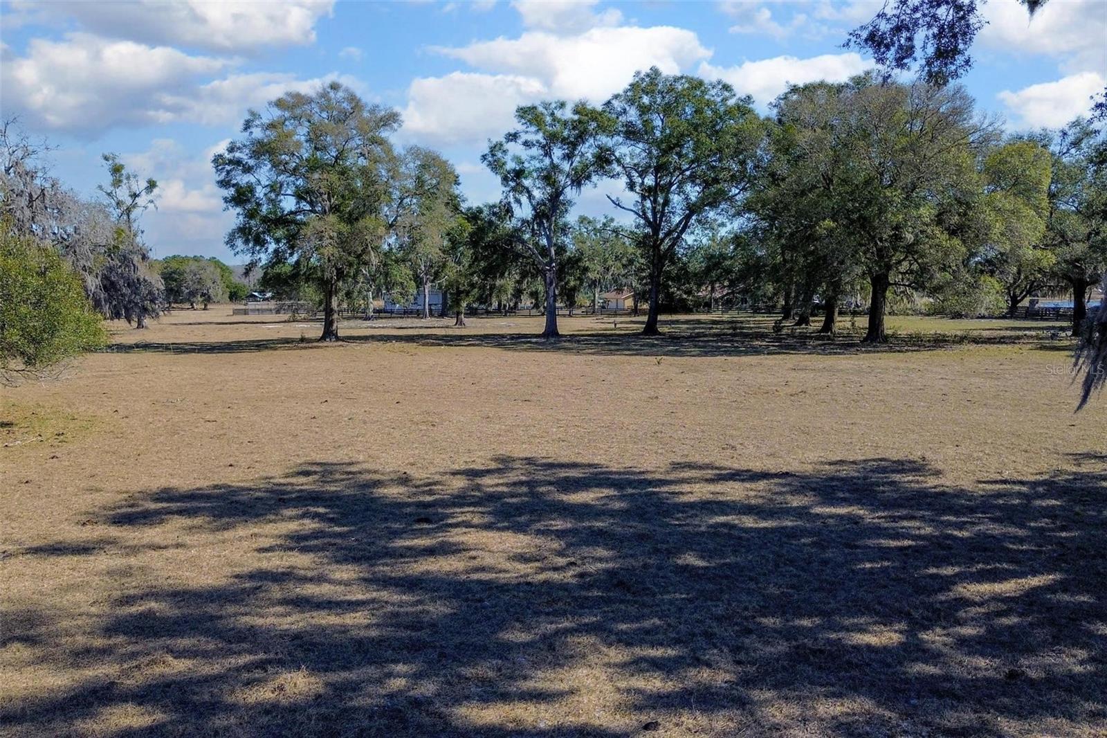 Image 19 of 29 For  Carter Road 