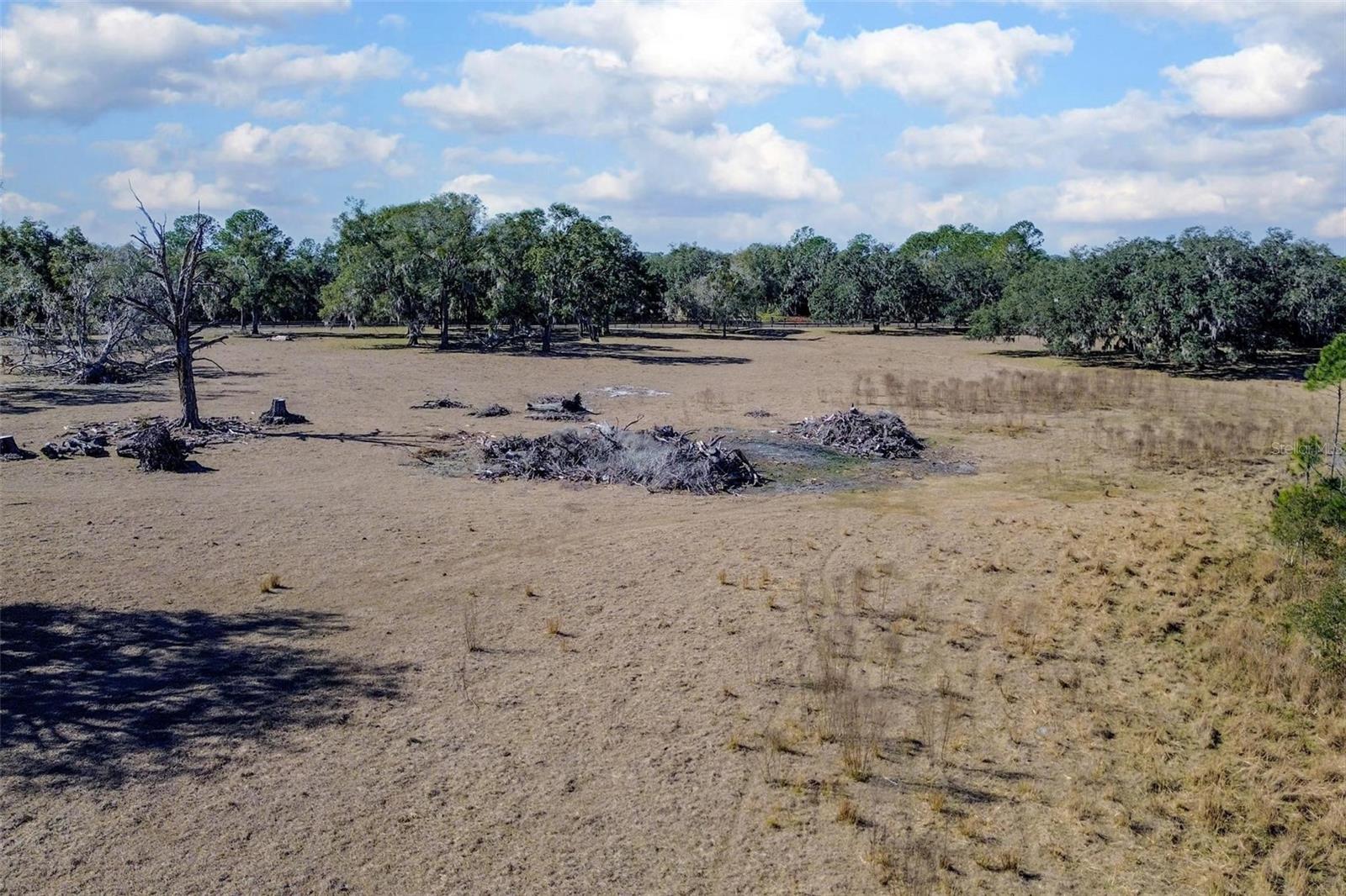 Image 24 of 29 For  Carter Road 