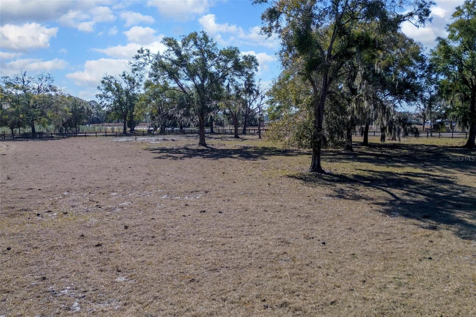 Image 26 of 29 For  Carter Road 