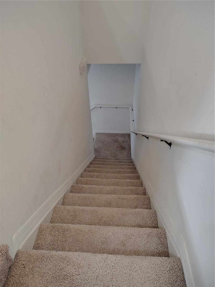 Image 22 of 36 For 6043 Strada Isle Way