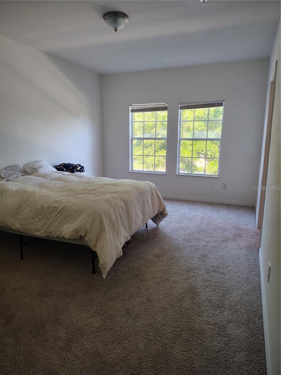 Image 25 of 36 For 6043 Strada Isle Way