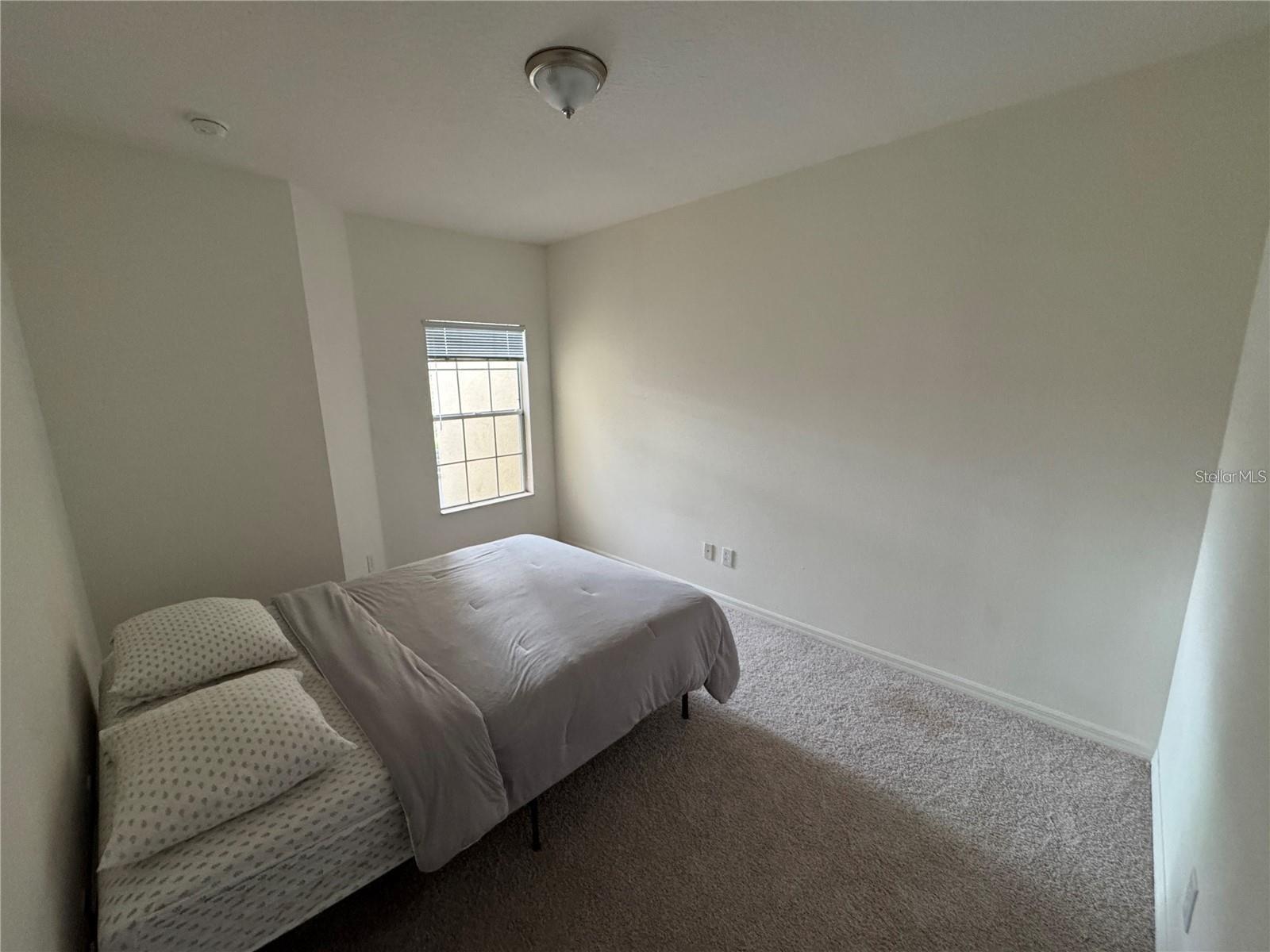 Image 28 of 36 For 6043 Strada Isle Way