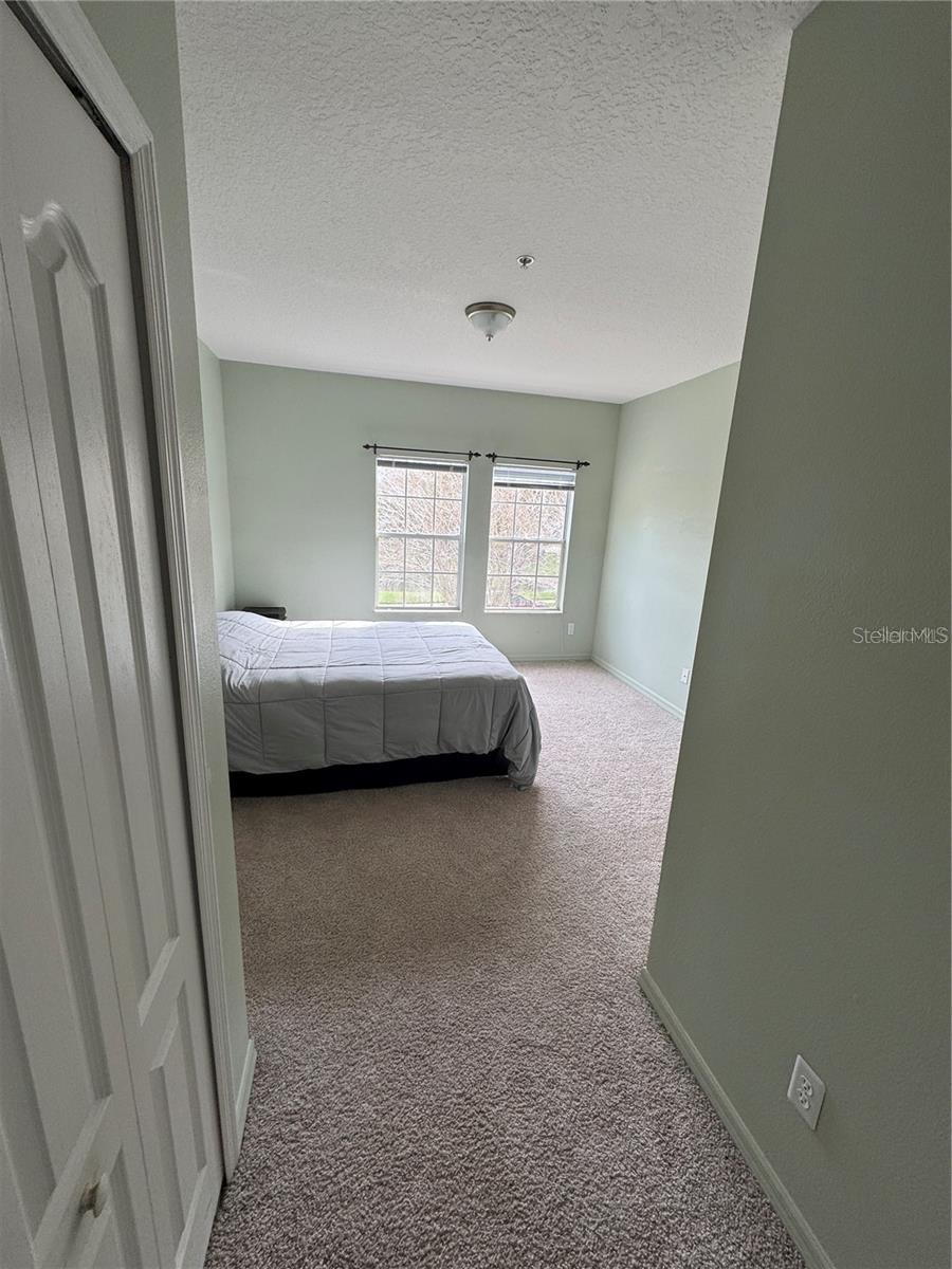 Image 32 of 36 For 6043 Strada Isle Way