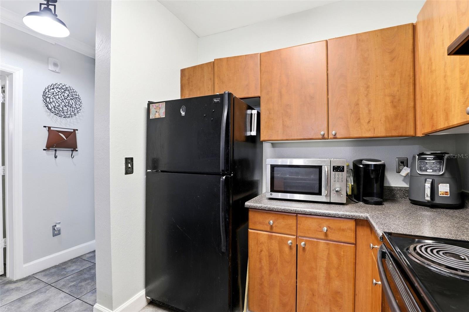 Image 10 of 29 For 300 South Street 2006