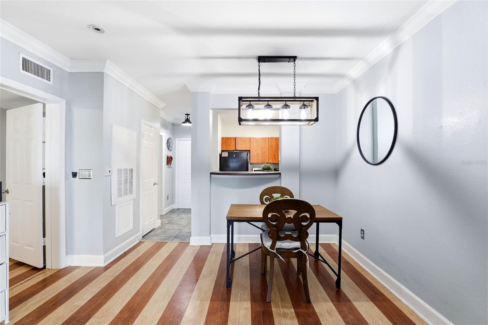 Image 12 of 29 For 300 South Street 2006