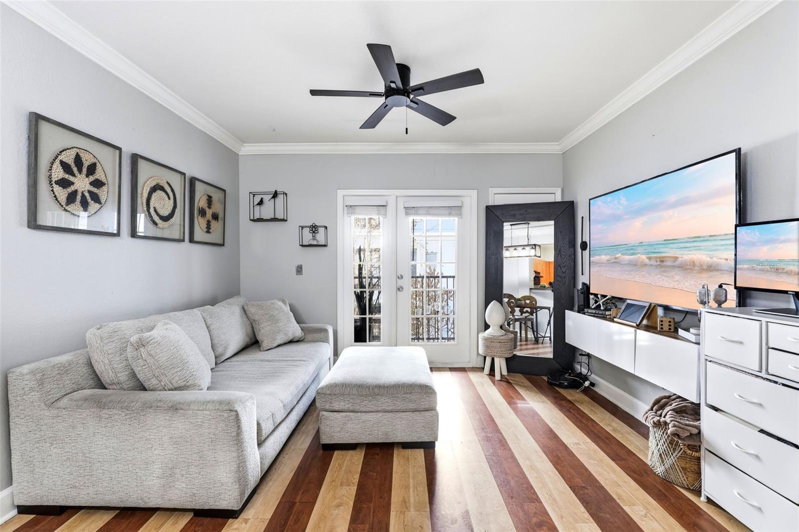 Image 13 of 29 For 300 South Street 2006