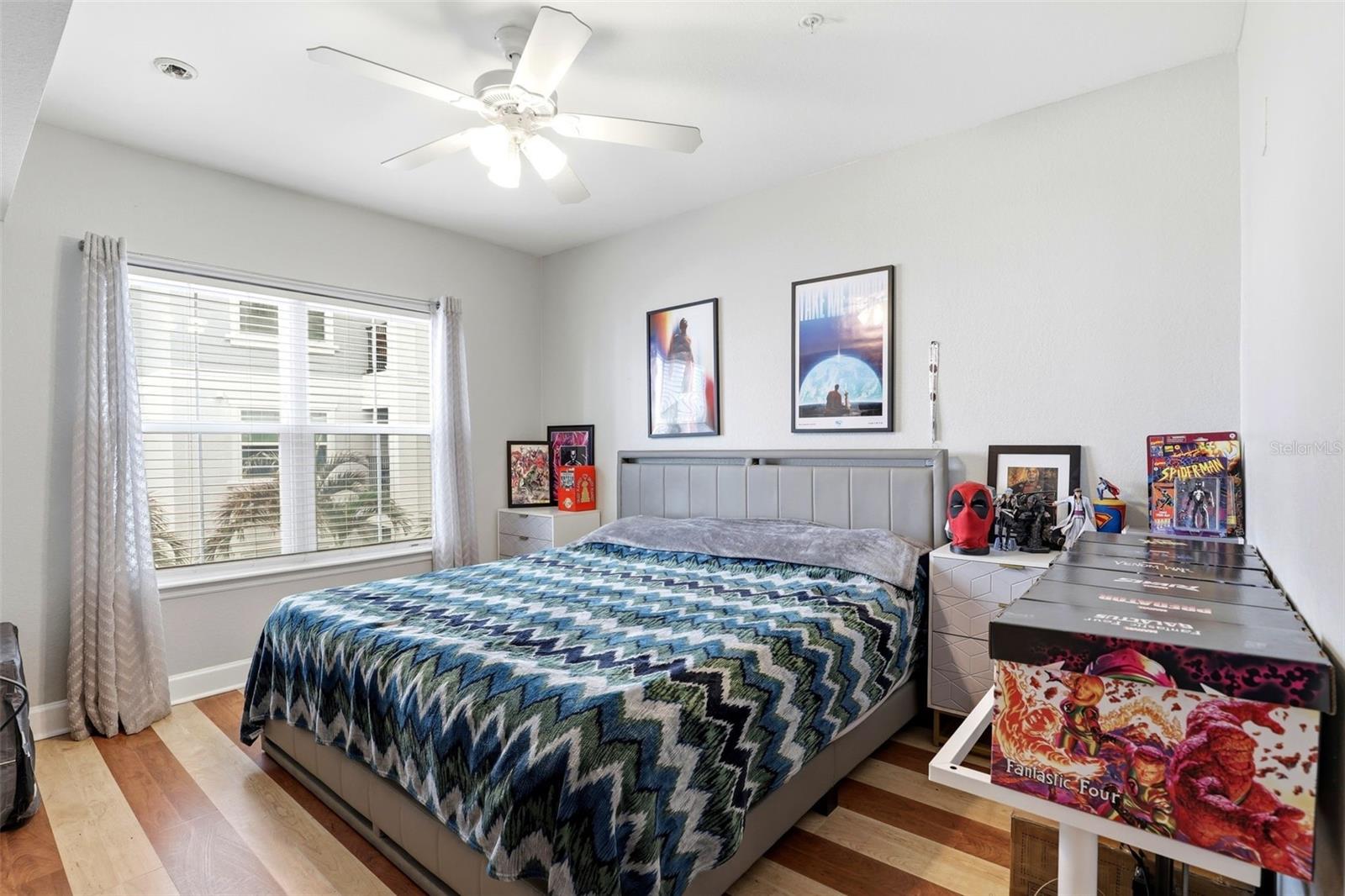 Image 17 of 29 For 300 South Street 2006