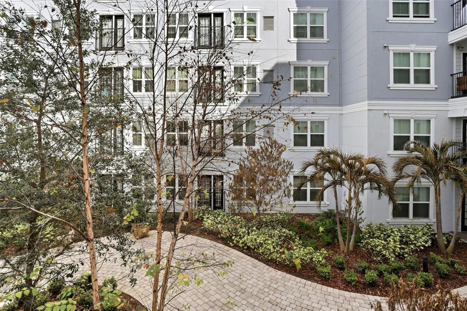 Image 24 of 29 For 300 South Street 2006