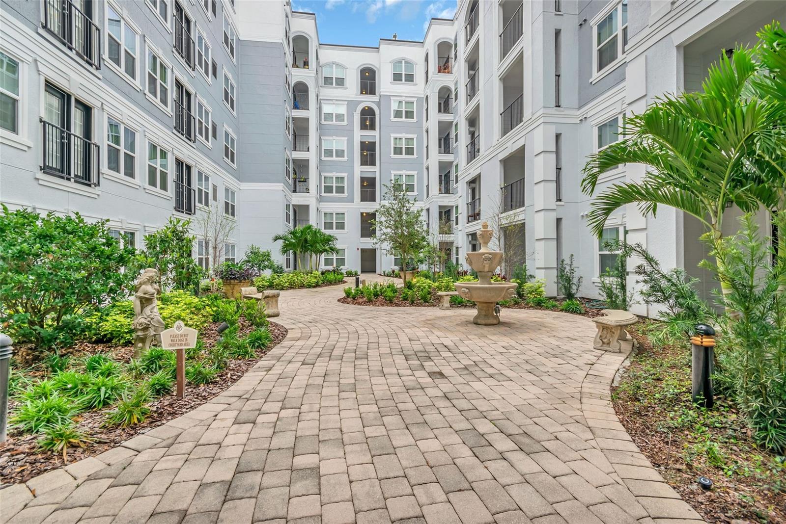 Image 3 of 29 For 300 South Street 2006