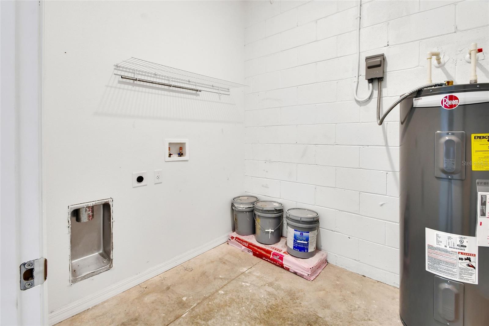 Image 23 of 26 For 178 Dover Lane