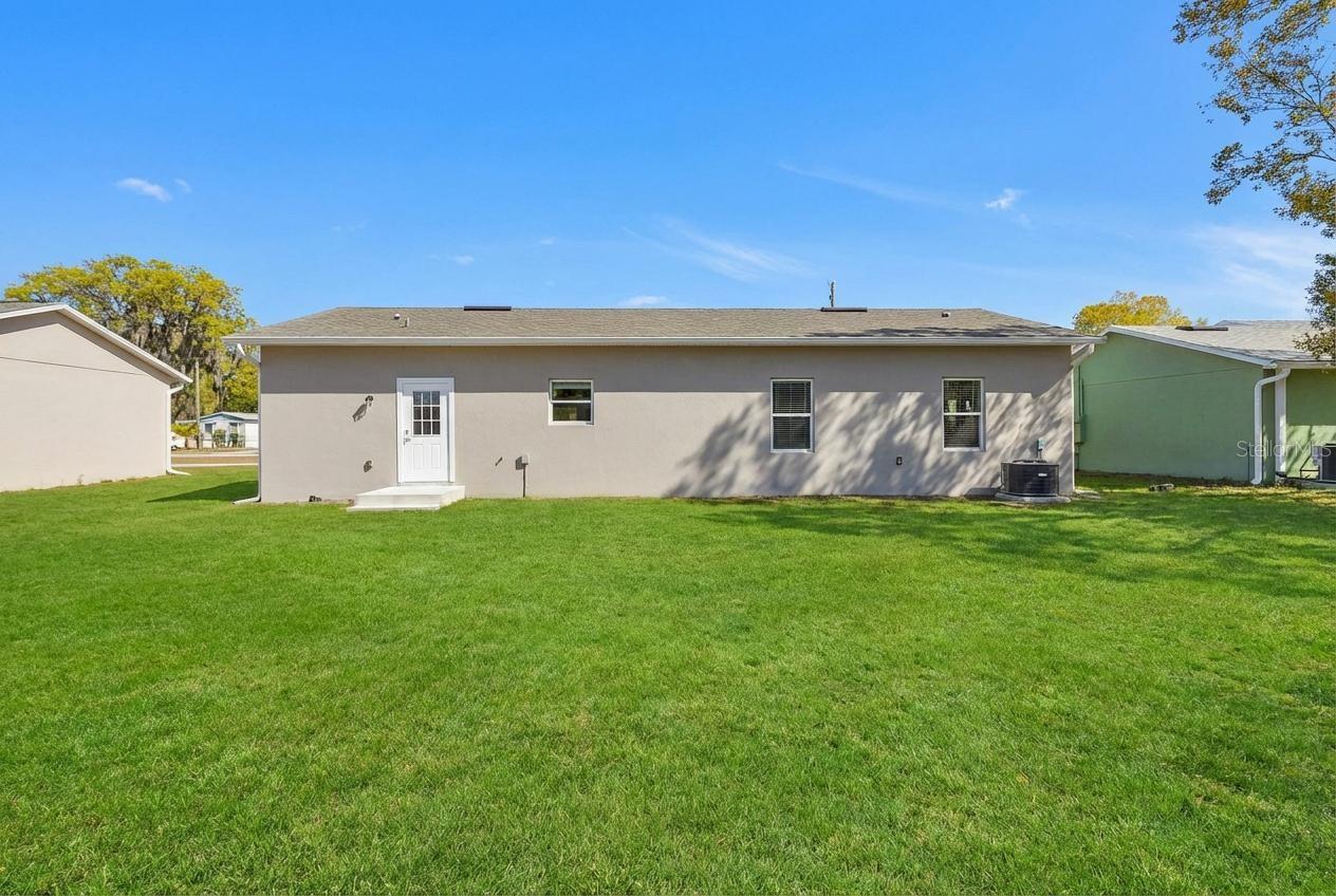 Image 6 of 26 For 178 Dover Lane