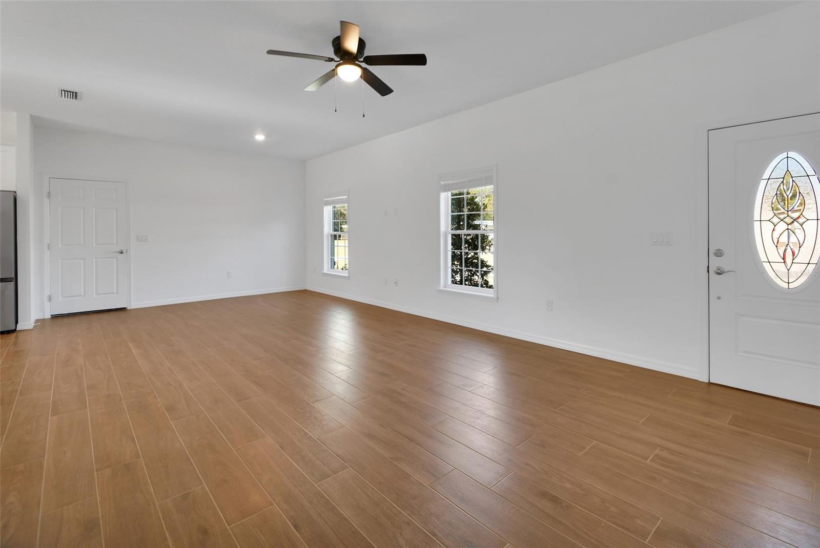 Image 9 of 26 For 178 Dover Lane