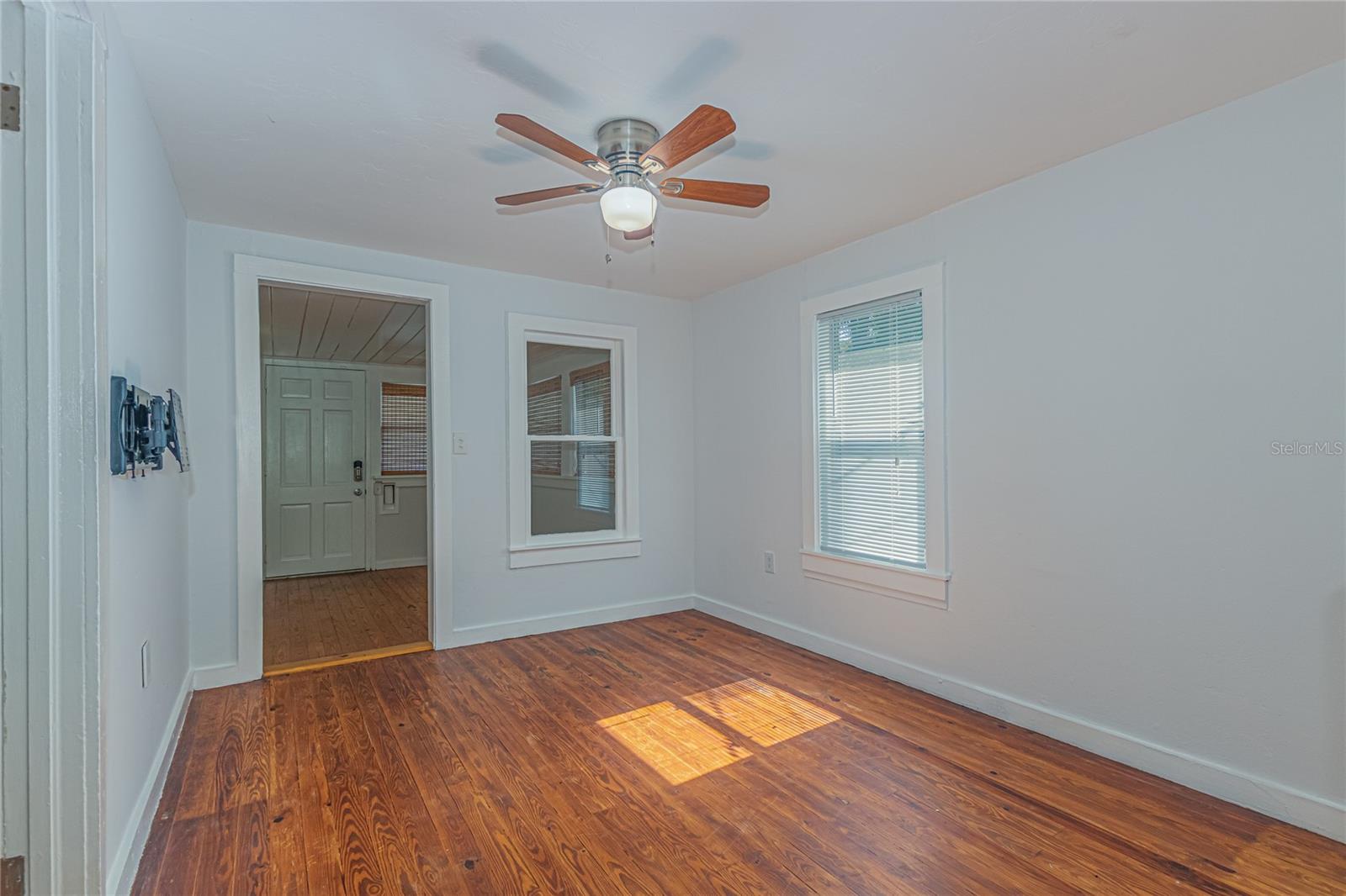 Image 10 of 22 For 1120 Minnesota Avenue