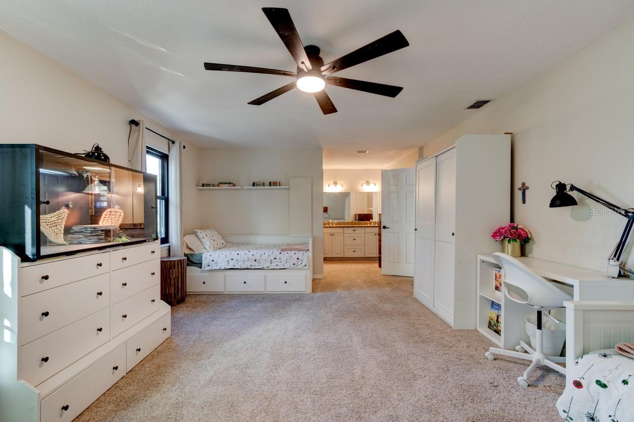 Image 17 of 55 For 2090 Stone Road