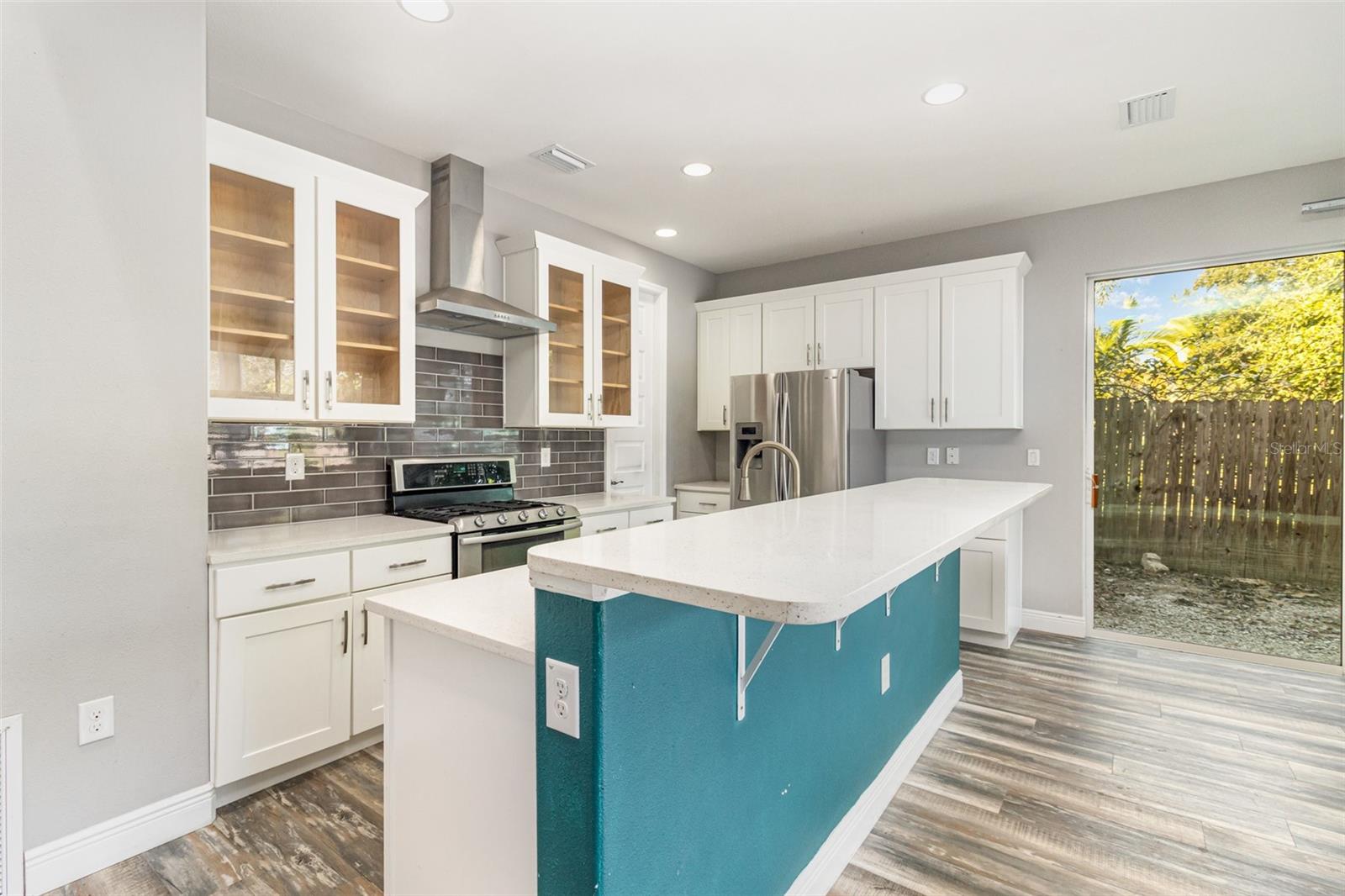 Image 6 of 33 For 2203 Bignonia Street