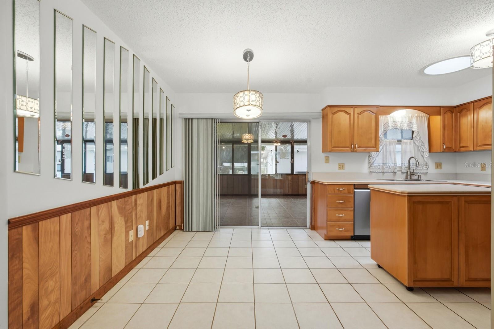 Image 10 of 38 For 11 Wildwood Drive