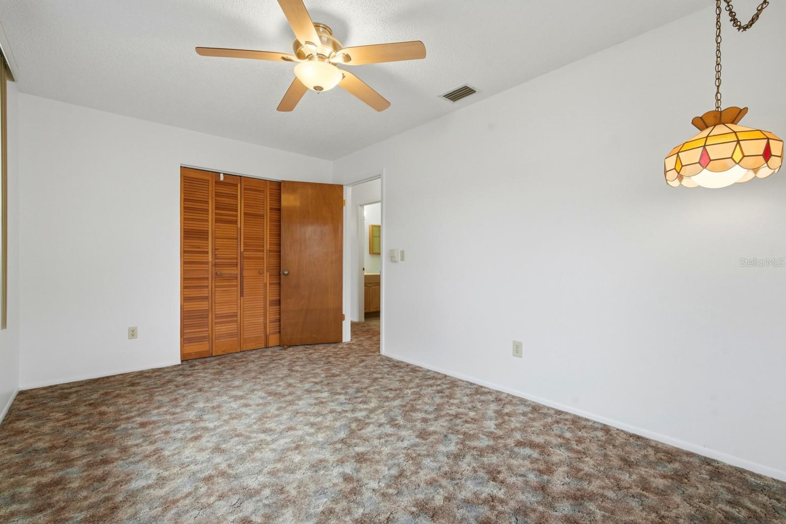 Image 14 of 38 For 11 Wildwood Drive