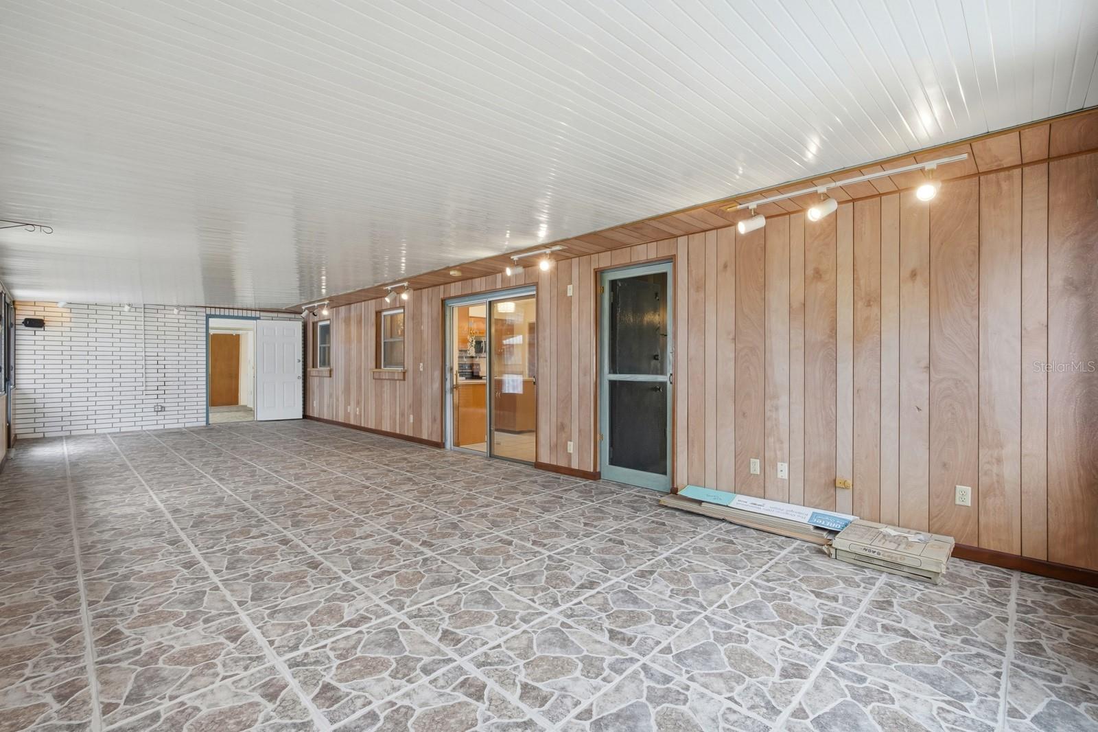 Image 21 of 38 For 11 Wildwood Drive