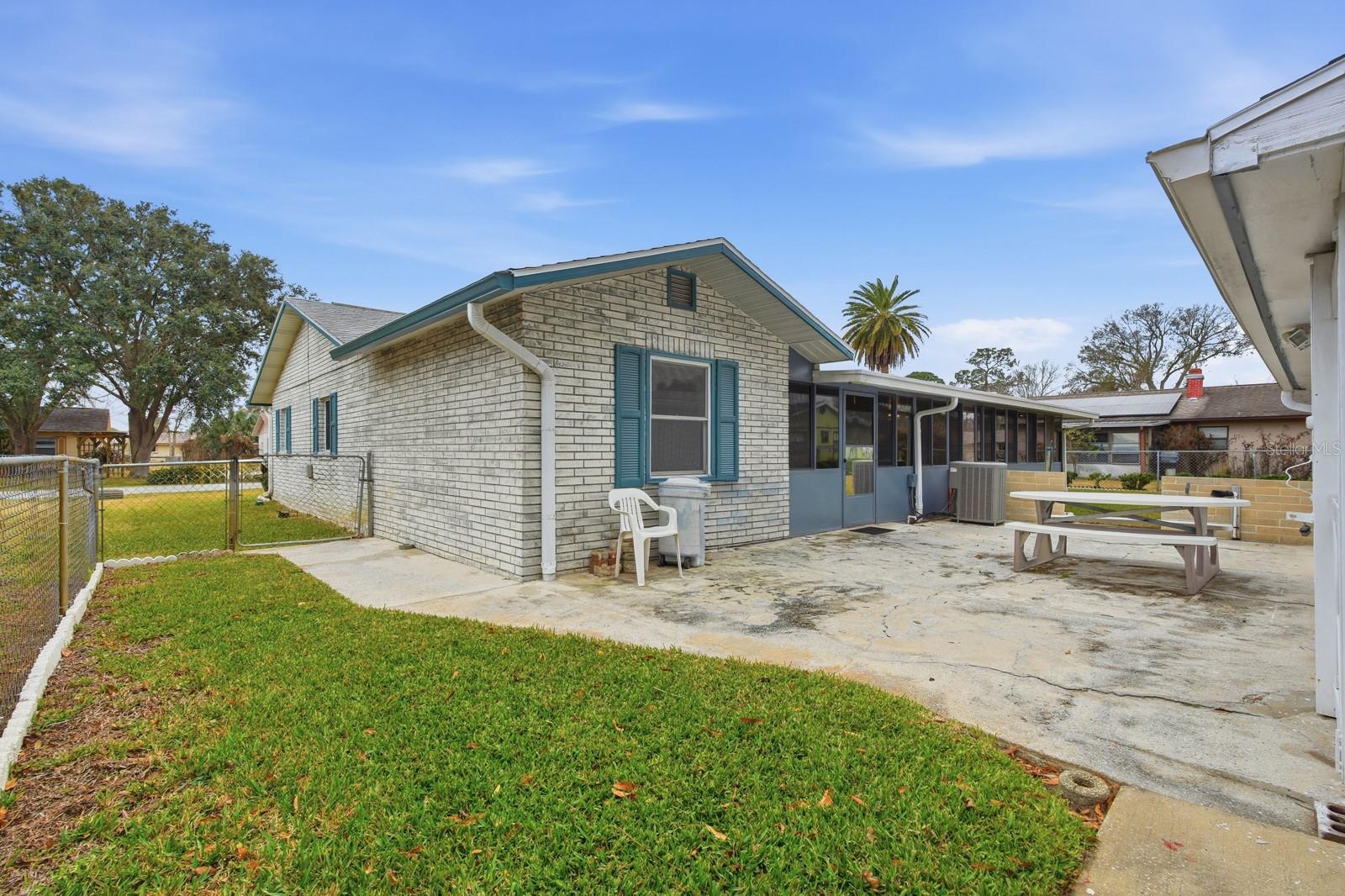 Image 29 of 38 For 11 Wildwood Drive