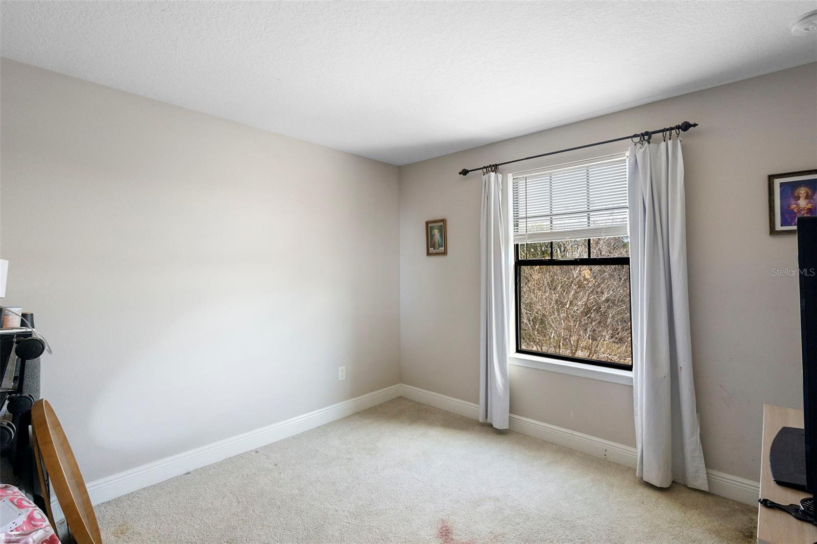 Image 16 of 22 For 1214 Fountain Coin Loop