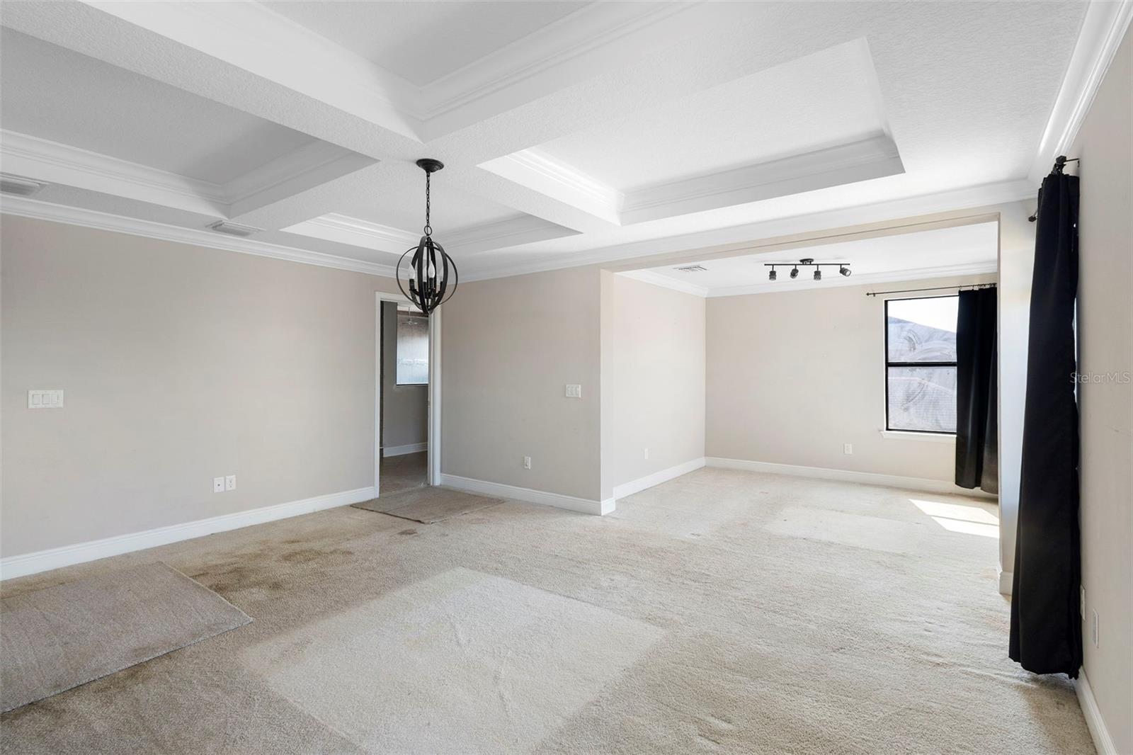 Image 9 of 22 For 1214 Fountain Coin Loop