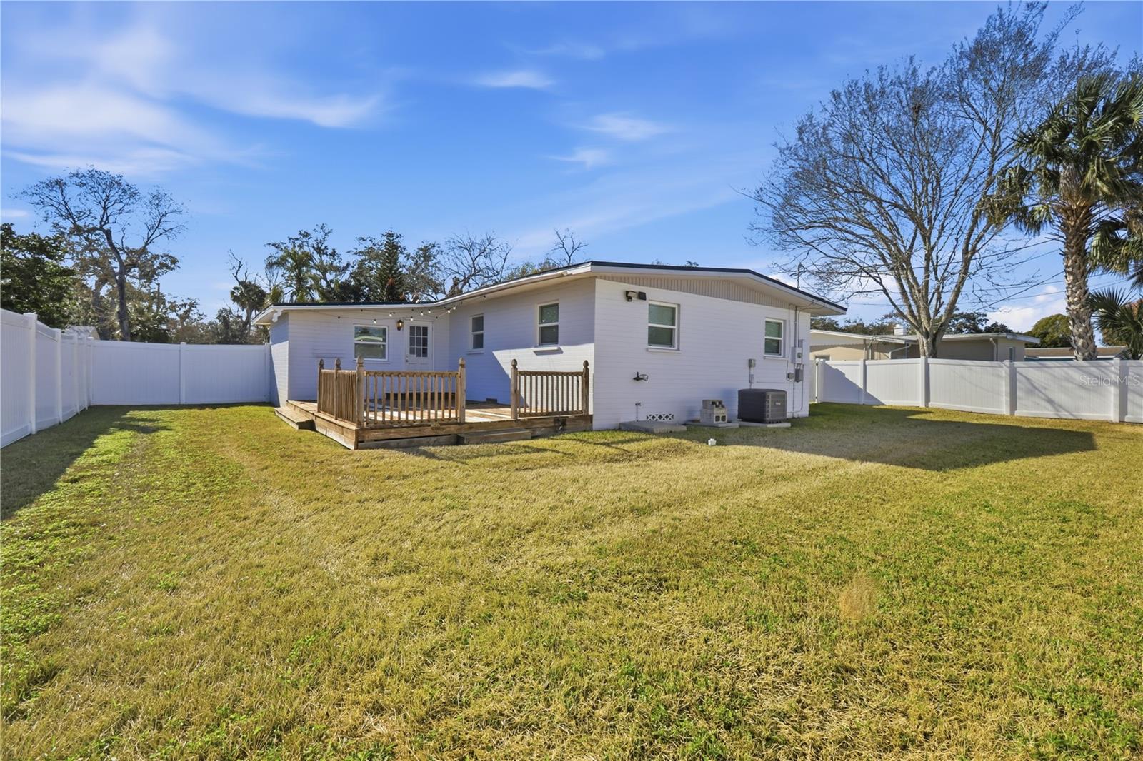 Image 13 of 15 For 2051 Green Street