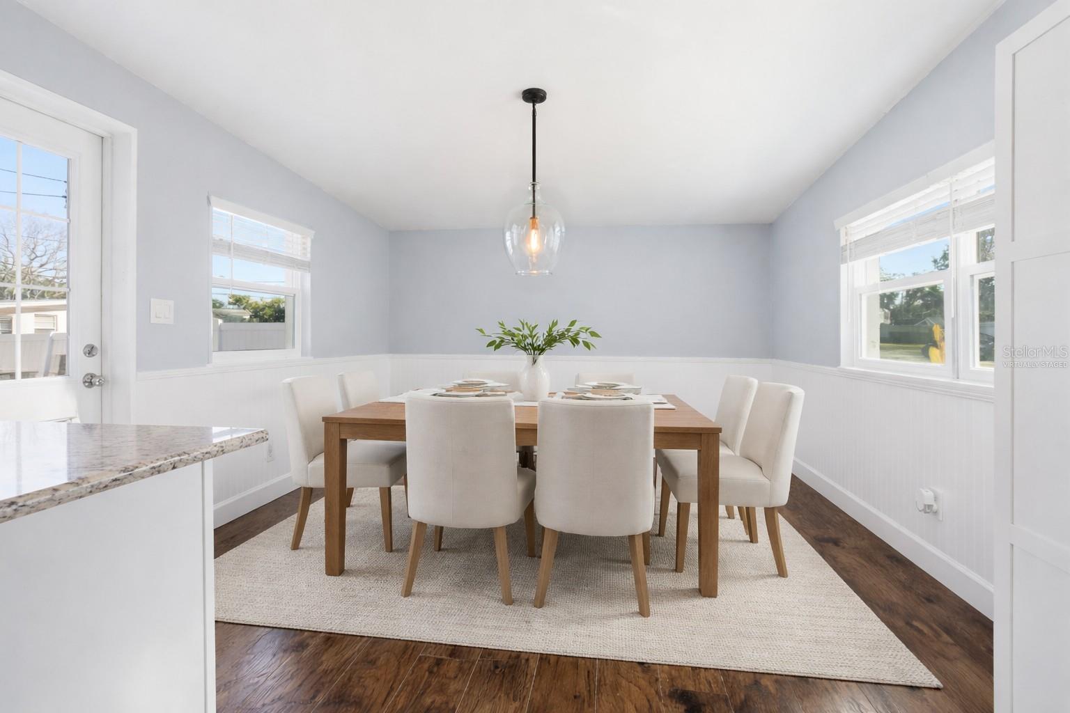 Image 8 of 15 For 2051 Green Street