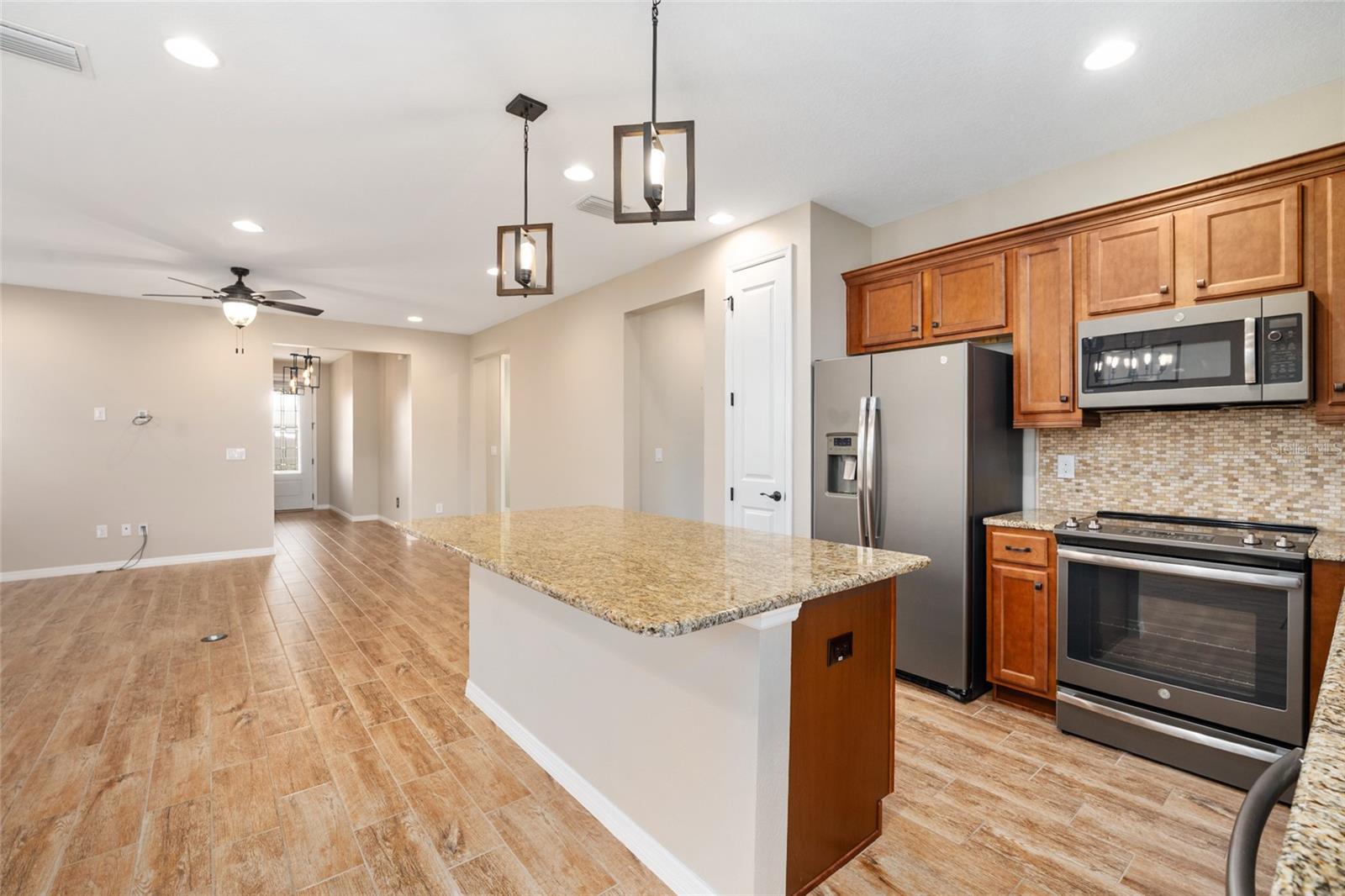 Image 19 of 69 For 5579 40th Place