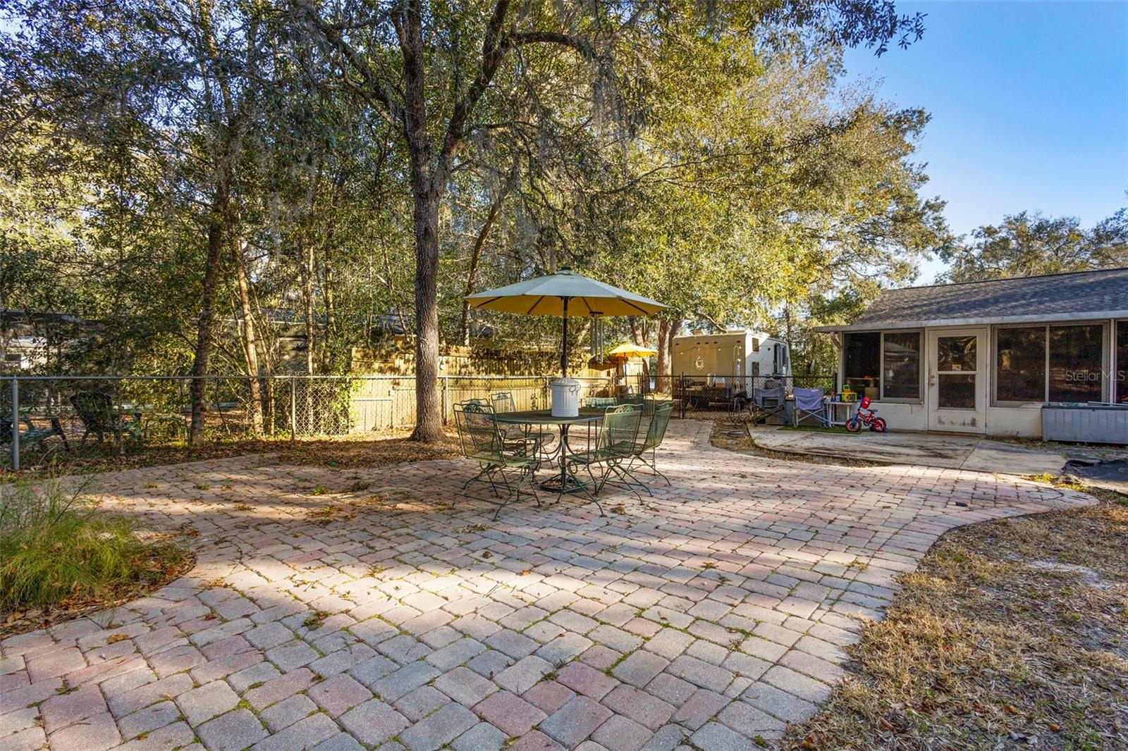 Image 20 of 30 For 2239 Holly Lane